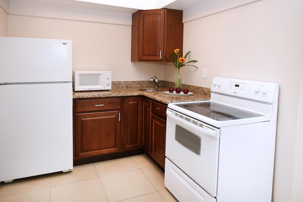 The Cabanas Guesthouse & Spa - Gay Resort Catering To Gay Men Oakland Park Kamer foto